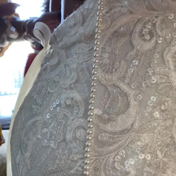 White Wedding/Prom Dress - Picture 3 of 6